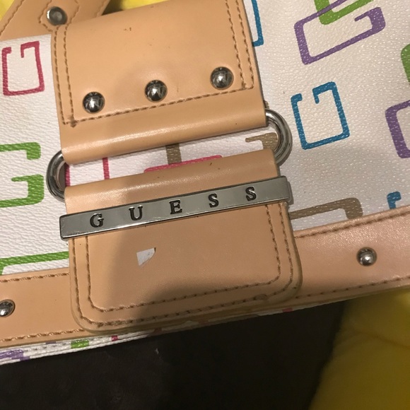 Guess purse - Picture 6 of 12